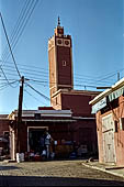 Marocco meridionale - Tafraoute. Il minareto della moschea. 